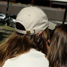 Load image into Gallery viewer, Cap "Mama needs a minute"