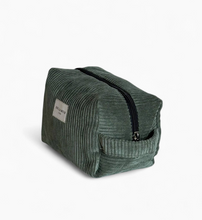 Load image into Gallery viewer, Necessaire aus softem Cord waldgrün