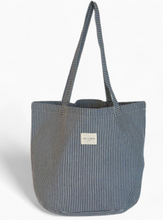 Load image into Gallery viewer, Grosse Tasche aus softem Cord navy weiss