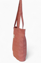 Load image into Gallery viewer, Kleine Tasche aus softem Cord poppy