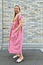 Lade das Bild in den Galerie-Viewer, The Sun Dress coral lilac