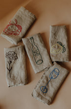 Charger l'image dans la galerie, Handbestickte Leinen-Serviette Caranguejo