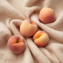 Load image into Gallery viewer, Candle made from soy wax, Coconut & Peach