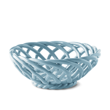 Lade das Bild in den Galerie-Viewer, Geflochtener Keramikkorb Sicilia medium light blue