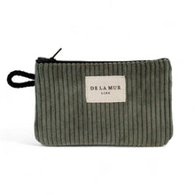 Lade das Bild in den Galerie-Viewer, Mini-Pouch aus softem Cord waldgrün