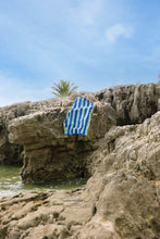 Load image into Gallery viewer, Strandtuch Pena blau mint