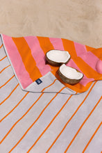 Load image into Gallery viewer, Strandtuch Pena pink orange