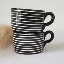 Load image into Gallery viewer, Cup ringed black