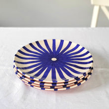 Lade das Bild in den Galerie-Viewer, Teller Ray gross blau