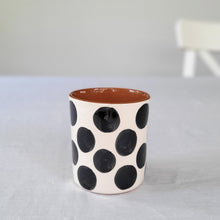 Load image into Gallery viewer, Coffee mug dots black