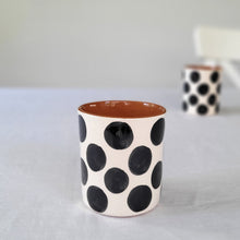 Load image into Gallery viewer, Coffee mug dots black