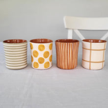 Load image into Gallery viewer, Checkered beige coffee mug