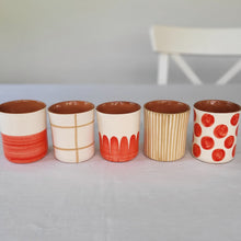 Load image into Gallery viewer, Coffee mug striped beige