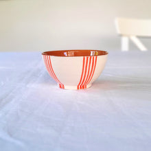 Load image into Gallery viewer, Tapasbowl grouped striped red