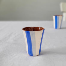 Load image into Gallery viewer, Espressobecher gestreift zweifarbig blau