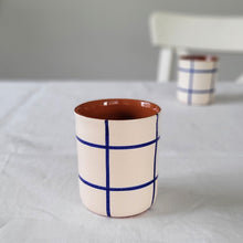 Load image into Gallery viewer, Coffee mug checked navy blue