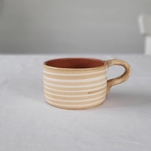 Load image into Gallery viewer, Mug ringed beige