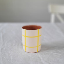 Load image into Gallery viewer, Checkered lemon coffee mug
