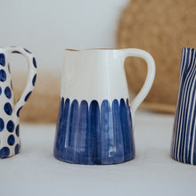 Lade das Bild in den Galerie-Viewer, Krug 1 l Säulen marineblau