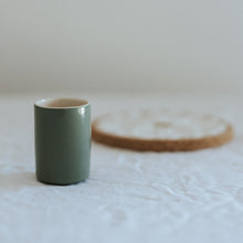 Charger l'image dans la galerie, tasse à expresso olive