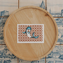 Lade das Bild in den Galerie-Viewer, Postkarte Golfinho mit Pastel de Nata
