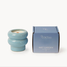 Lade das Bild in den Galerie-Viewer, The Ripple Candle light blue wet garden

