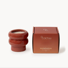 Lade das Bild in den Galerie-Viewer, The Ripple Candle terracotta mandarin
