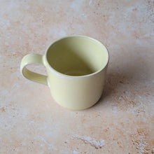Load image into Gallery viewer, Cup Praia light yellow
