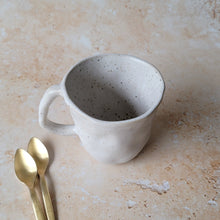 Lade das Bild in den Galerie-Viewer, Tasse Natura smooth white
