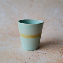 Lade das Bild in den Galerie-Viewer, Becher Vila Nova mint &amp; lime
