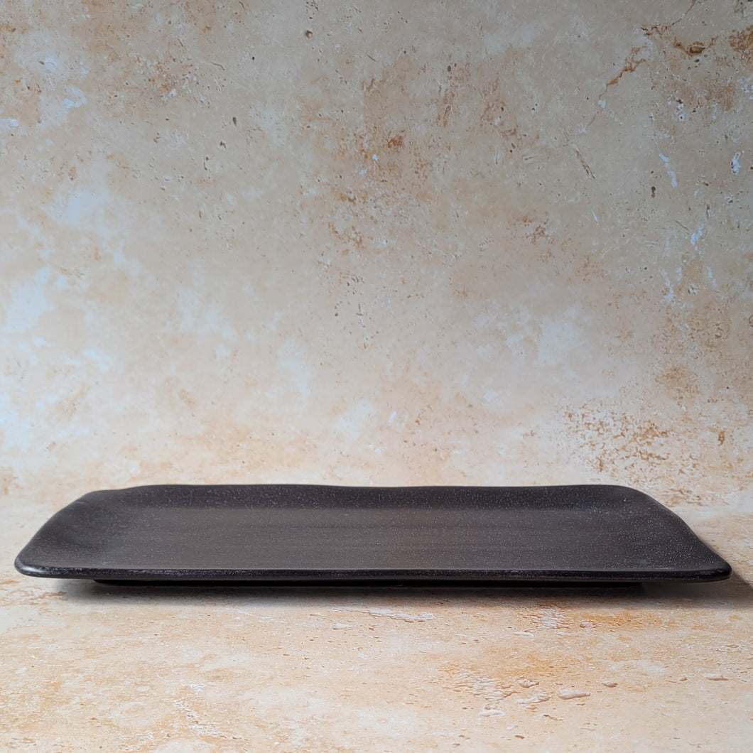 Rectangular serving plate Pedro black