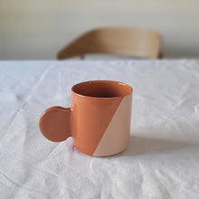 Load image into Gallery viewer, Dipped Mug beige
