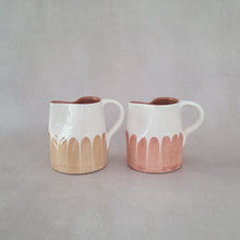 Load image into Gallery viewer, Mini-Krug Säulen beige

