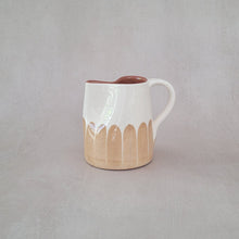 Load image into Gallery viewer, Mini-Krug Säulen beige
