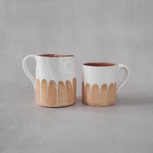 Load image into Gallery viewer, Mini-Krug Säulen beige
