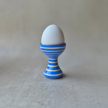 Lade das Bild in den Galerie-Viewer, Eierbecher geringelt blau
