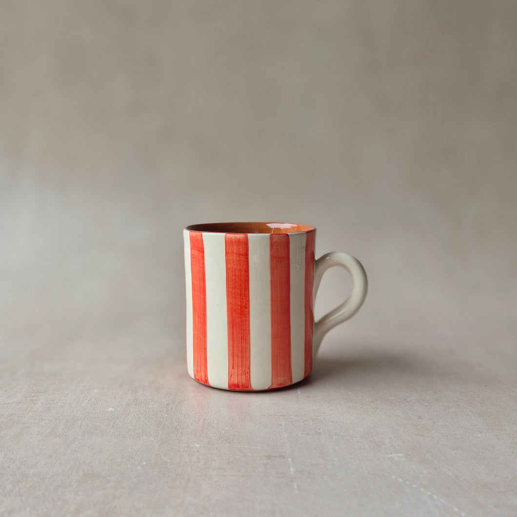 Tasse hoch breit gestreift rot