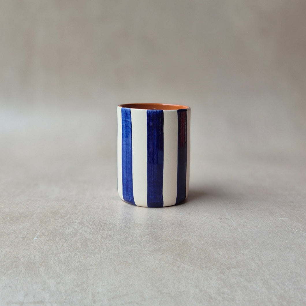 Kaffeebecher breit gestreift marineblau