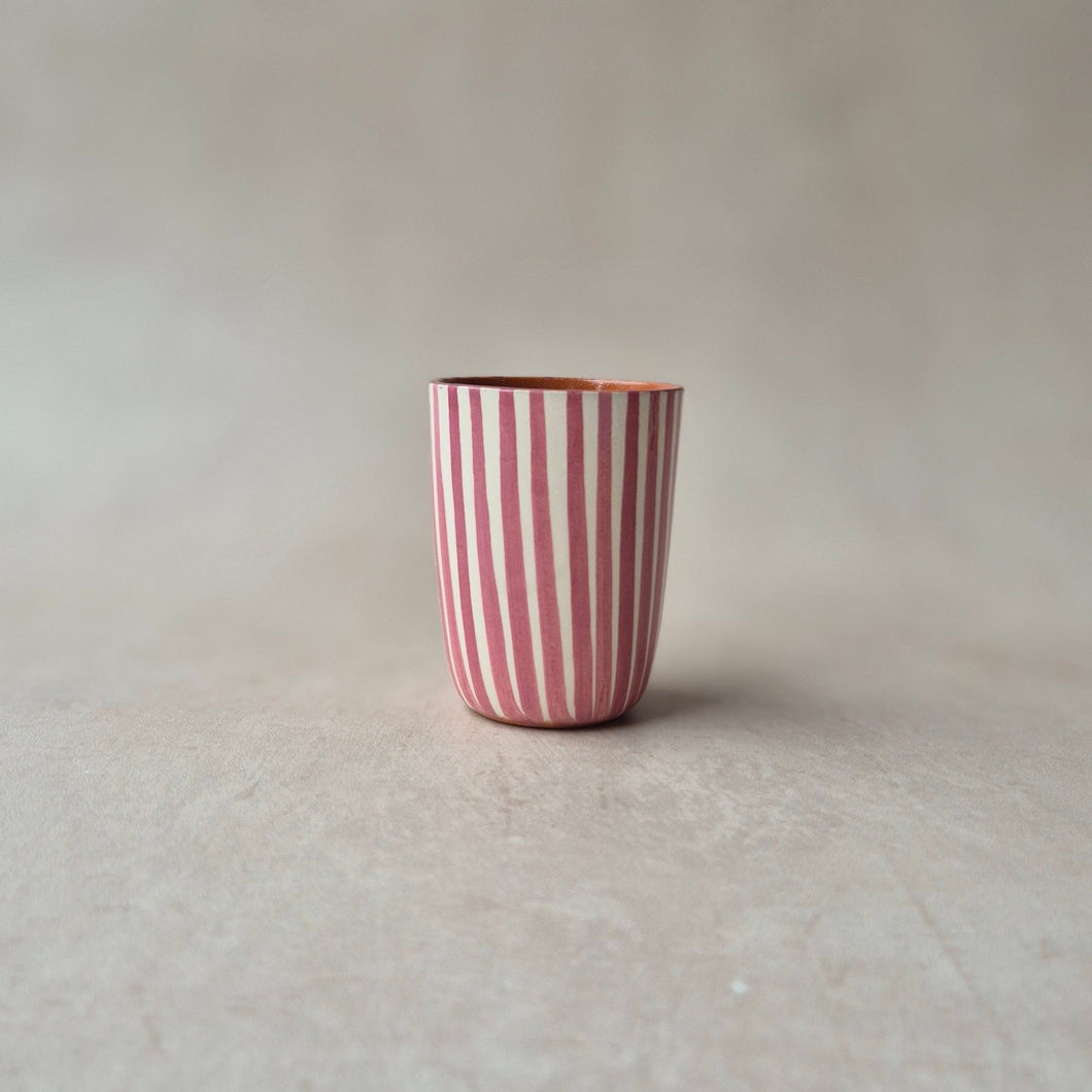 Tasse à expresso rose rayée