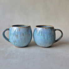 Load image into Gallery viewer, Tasse Bola blau braun
