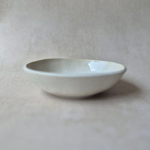 Lade das Bild in den Galerie-Viewer, Ovaler Pastateller Beja creme
