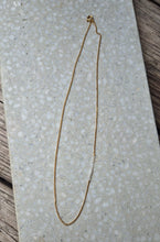 Load image into Gallery viewer, Solar Simple Pearl Necklace gold
