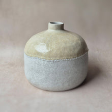 Load image into Gallery viewer, Vase Crudo beige

