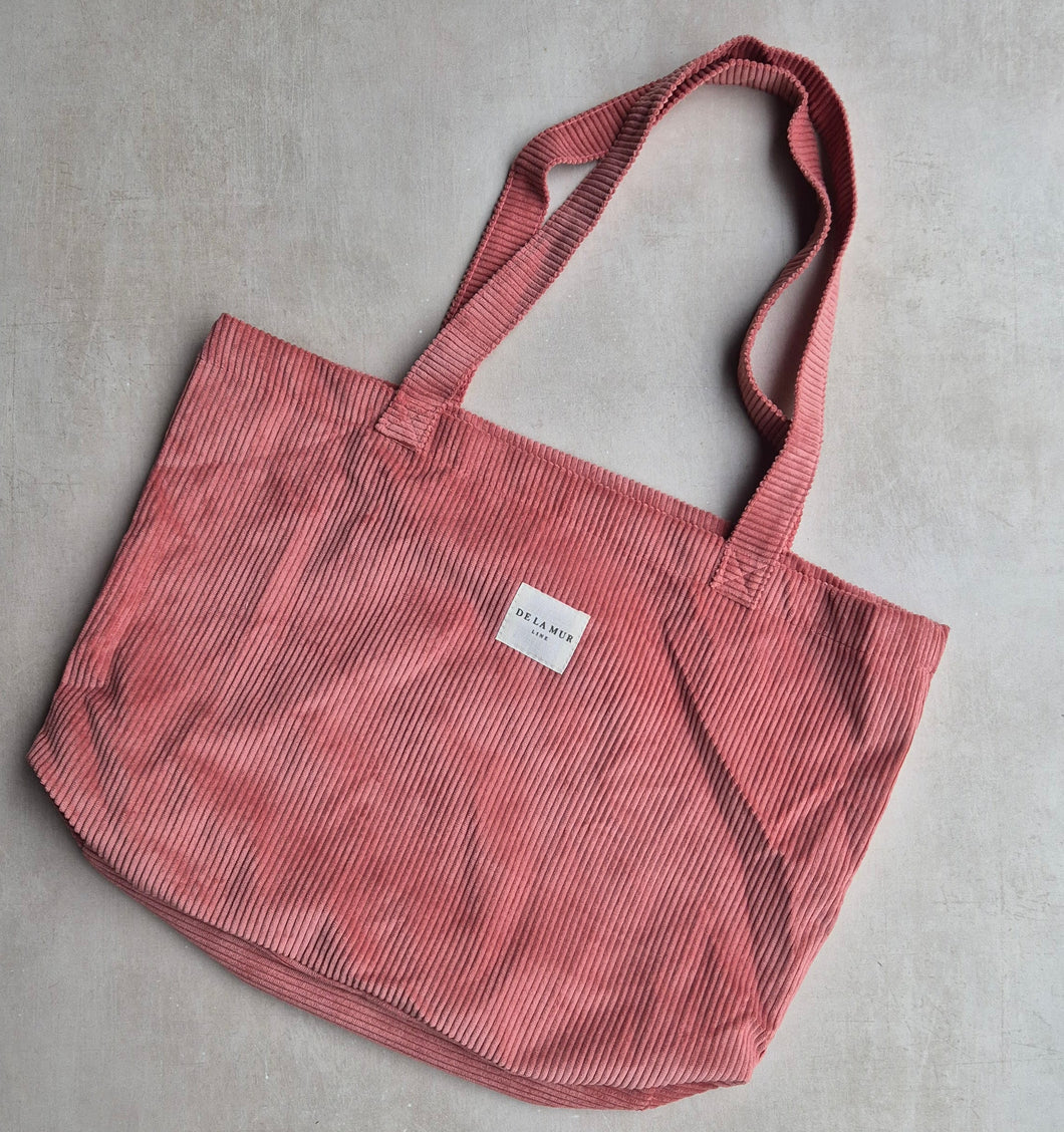 Grosse Tasche aus softem Cord coral