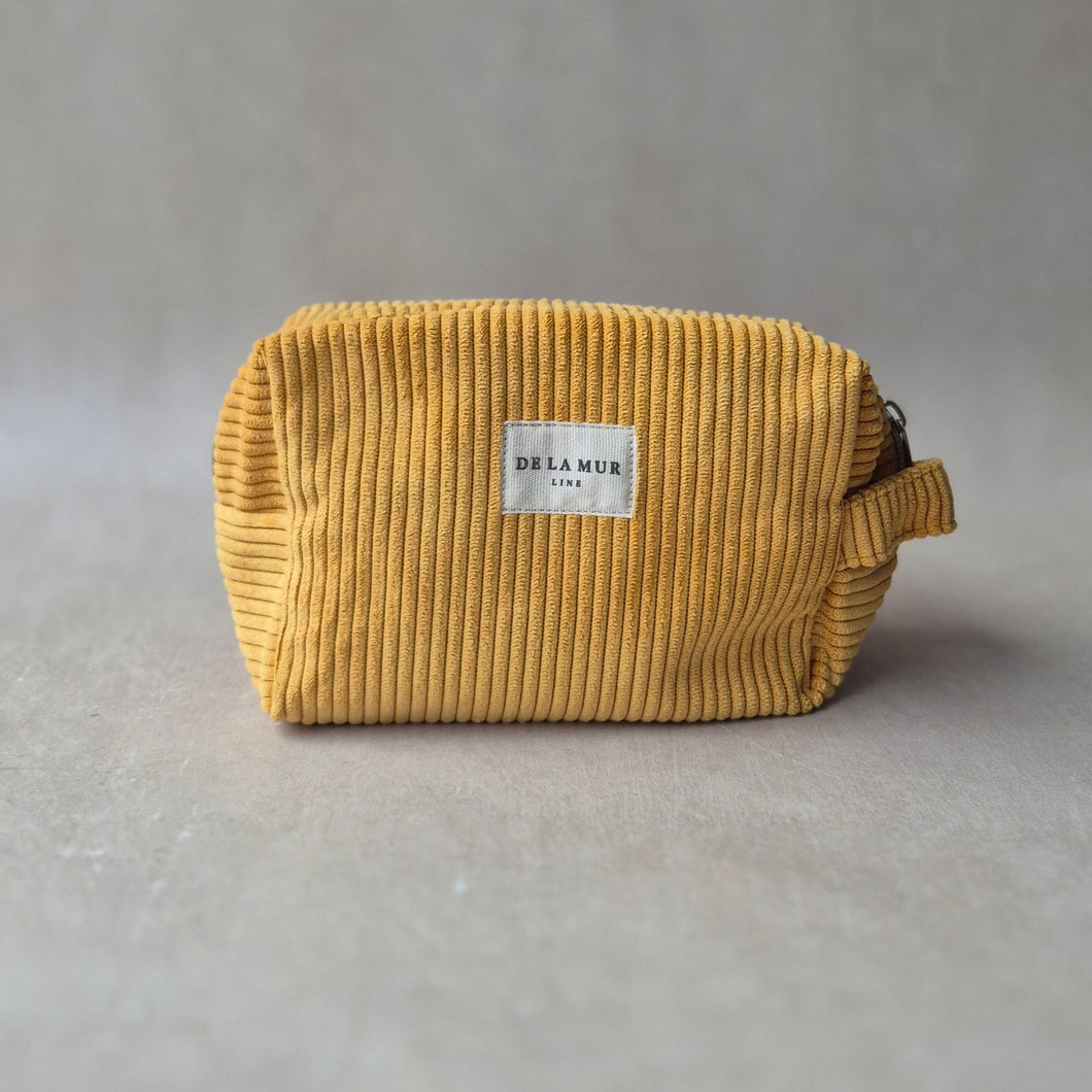 Necessaire aus softem Cord ocker