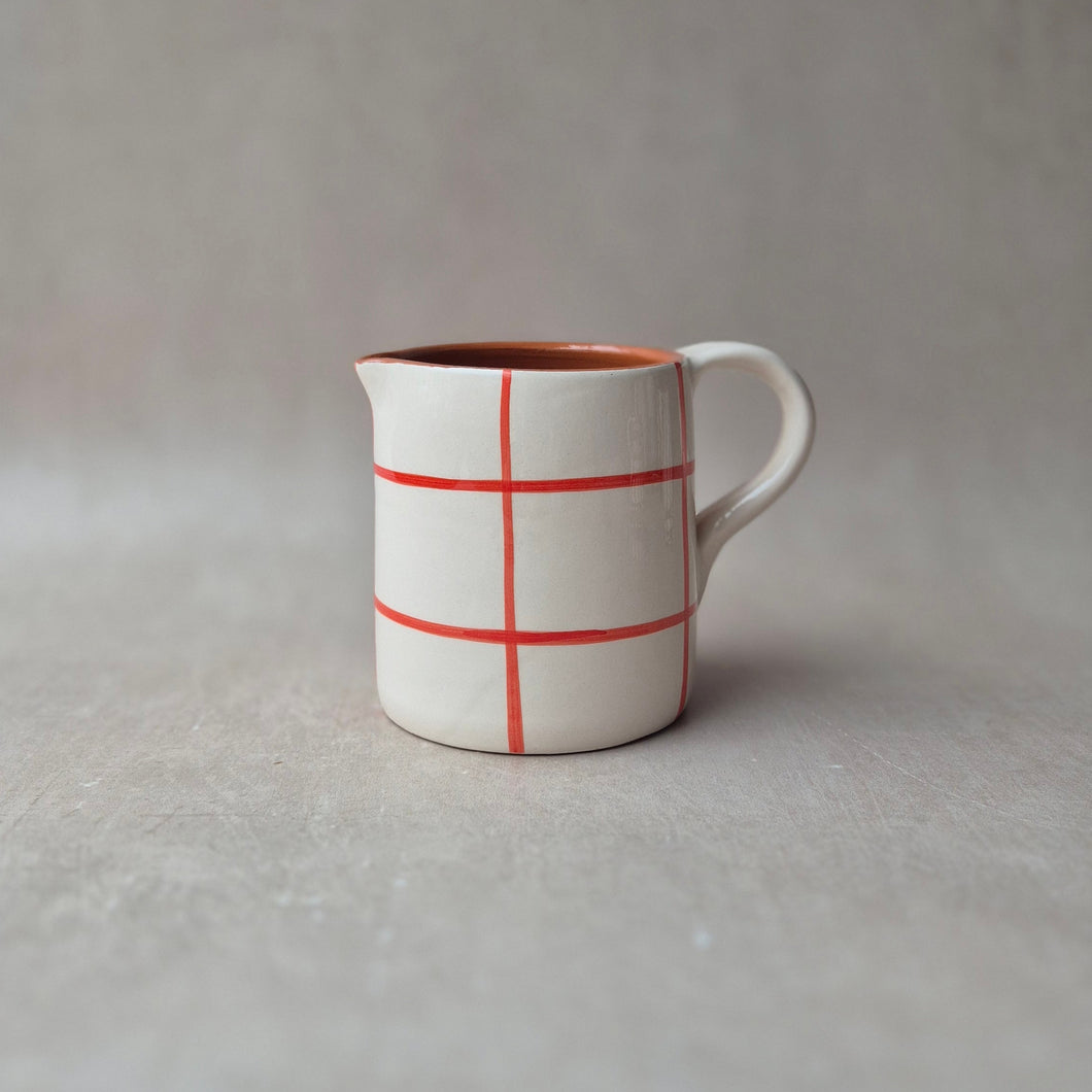 Gerader Krug klein kariert rot