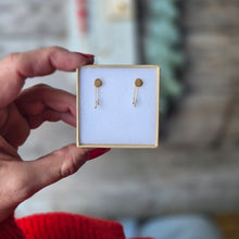 Lade das Bild in den Galerie-Viewer, Solar Pearl Earrings
