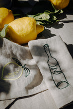 Load image into Gallery viewer, Handbestickte Leinen-Serviette Garrafa
