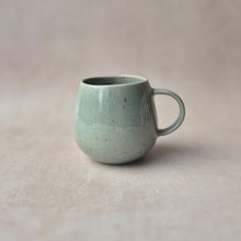 Lade das Bild in den Galerie-Viewer, Tasse Aveiro sage gesprenkelt
