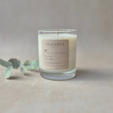 Lade das Bild in den Galerie-Viewer, Kerze aus Sojawachs Sea Salt &amp; Sage
